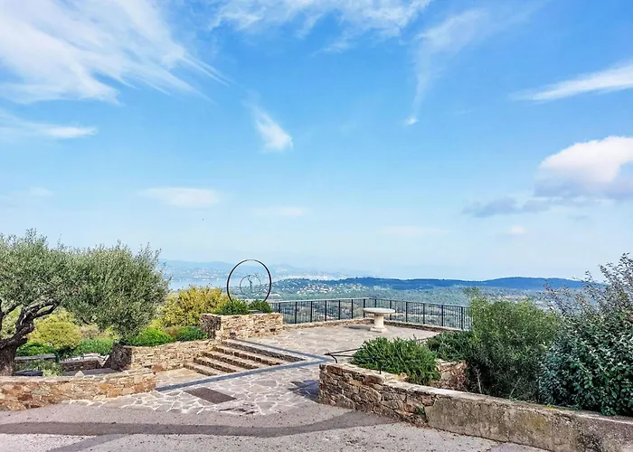 Caesar Domus-4 By Interhome